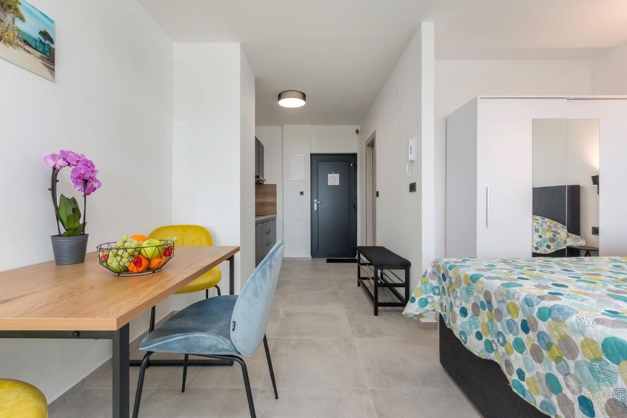 Tramonto Apartment Pula Luaran gambar
